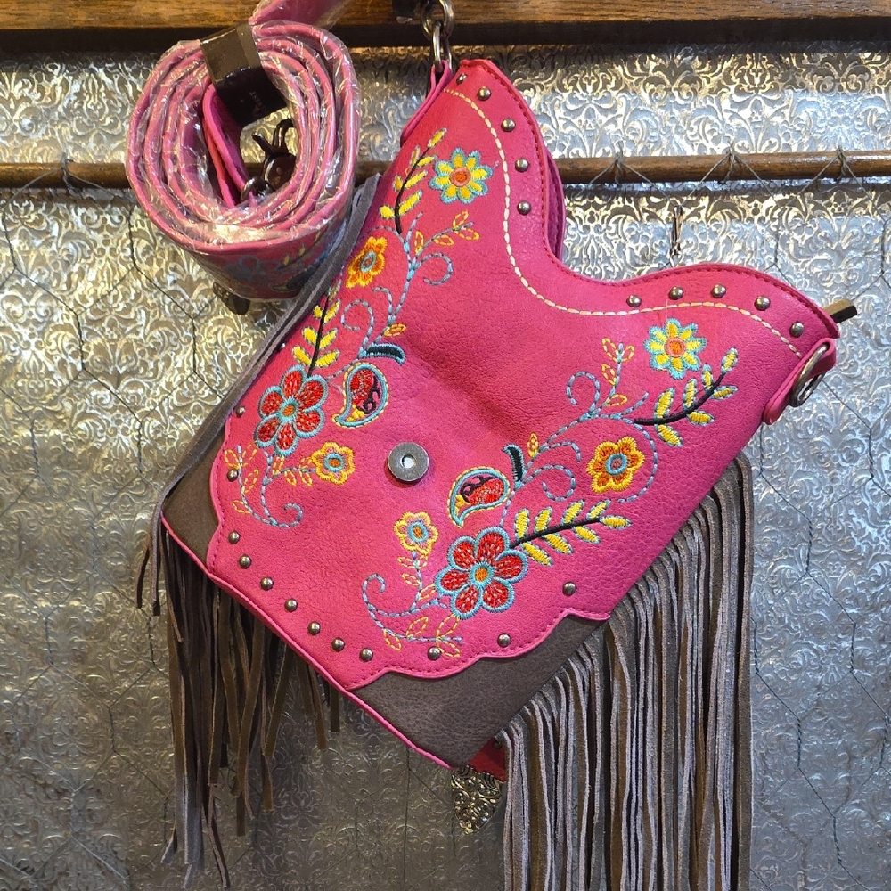 Montana WEST NWT Rodeo Western Boho Pink Embroidered Fringe Bag $99